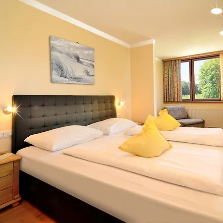 Floetscherhof 3*