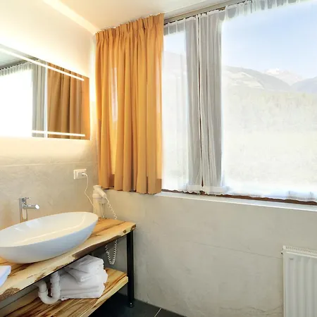 Floetscherhof 3*